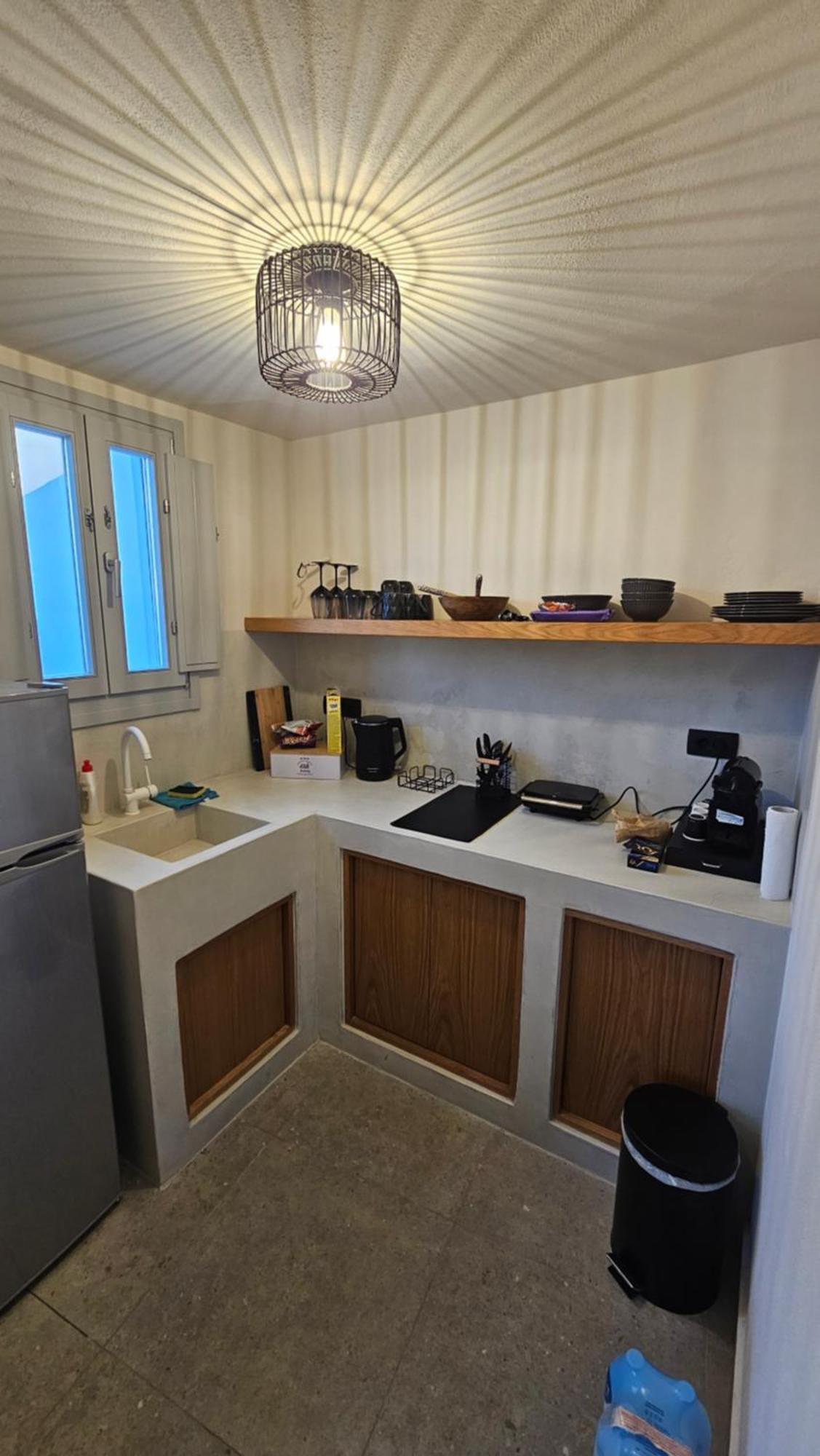 Petroma Cave Suites Vourvoúlos 部屋 写真